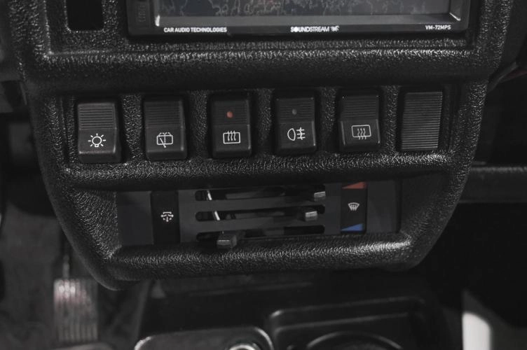 ВАЗ (LADA) 4x4 (Нива) 22 из 26