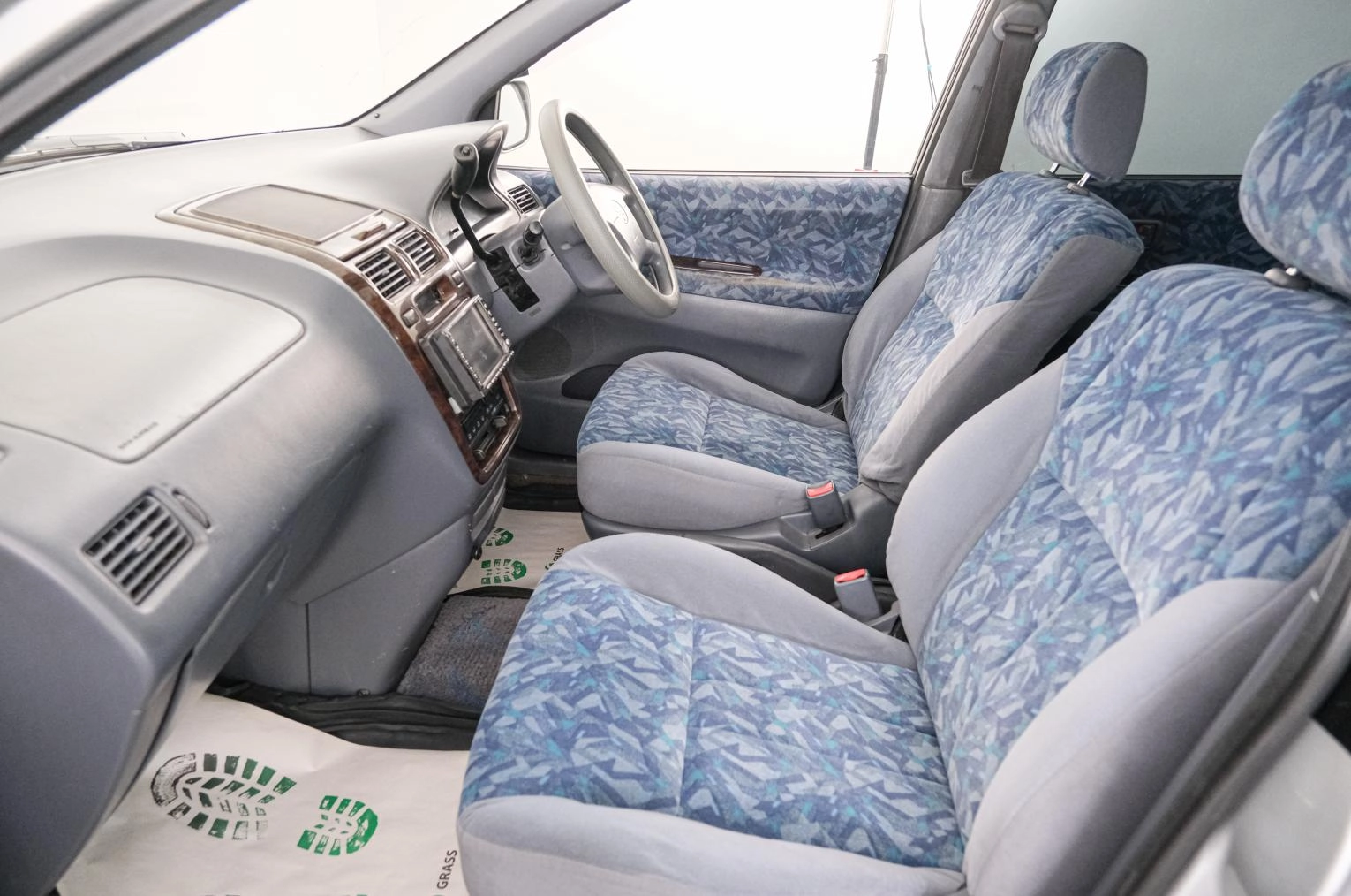 Toyota Ipsum 13 из 20