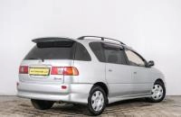 Toyota Ipsum 6 из 20