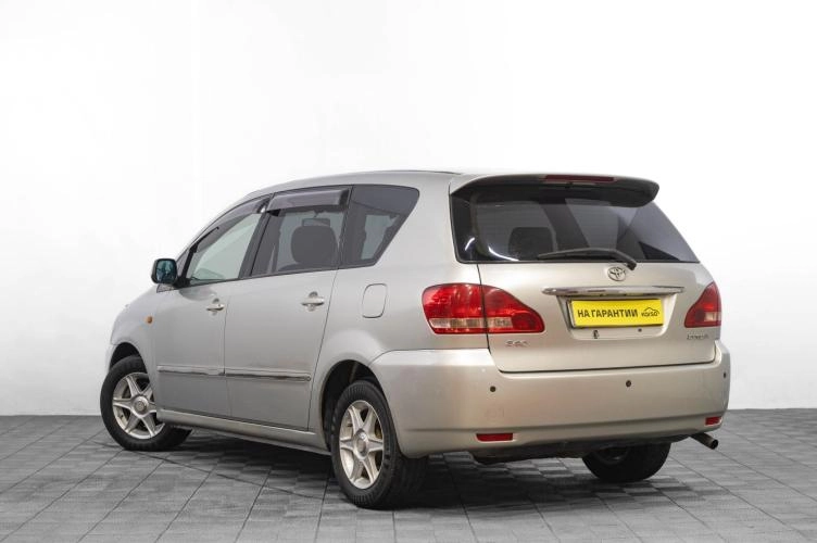 Toyota Ipsum 6 из 6