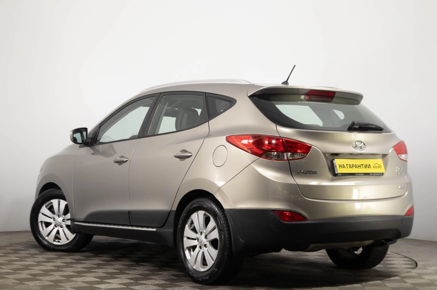 Hyundai ix35 6 из 22
