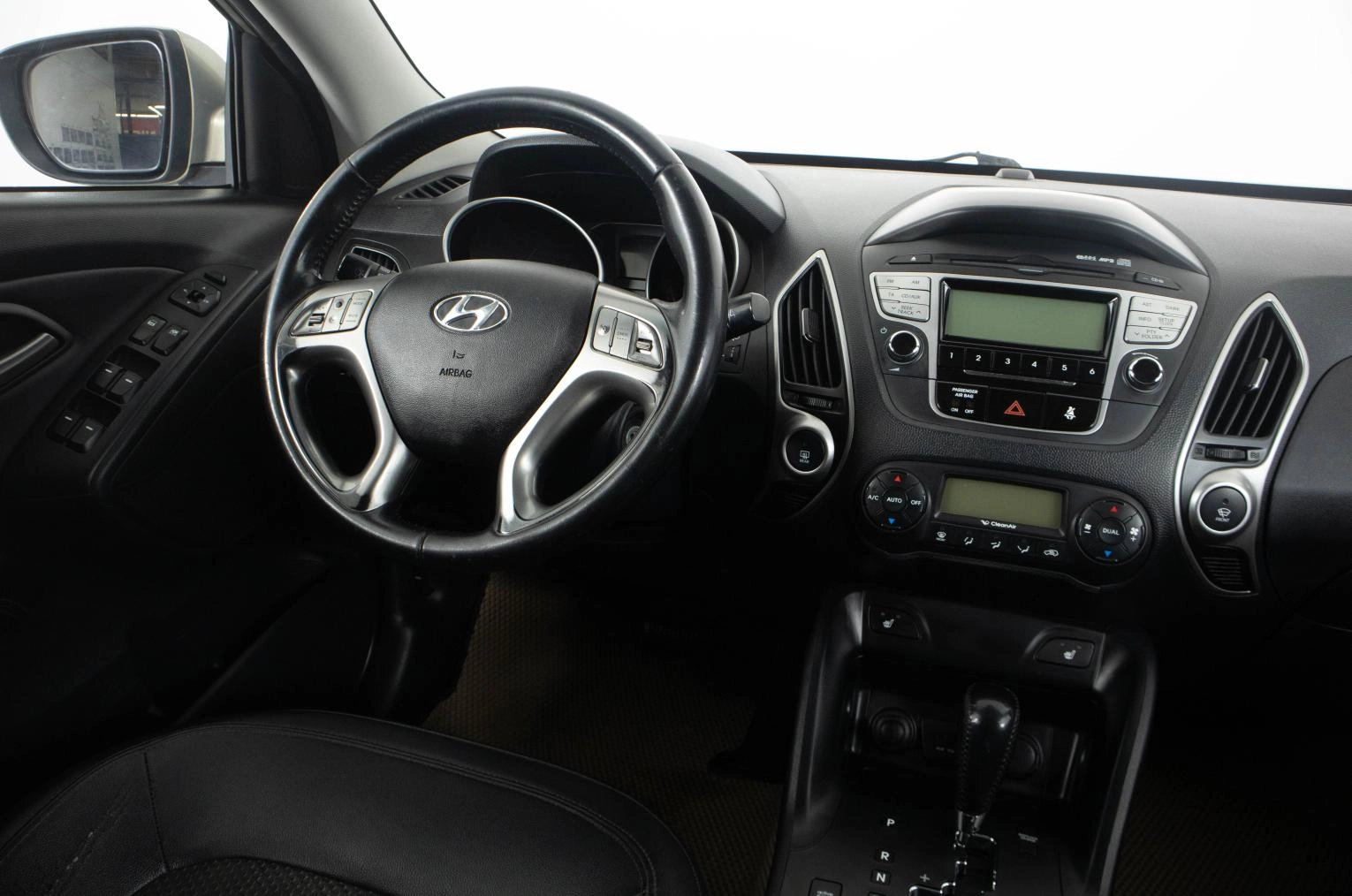 Hyundai ix35 12 из 22