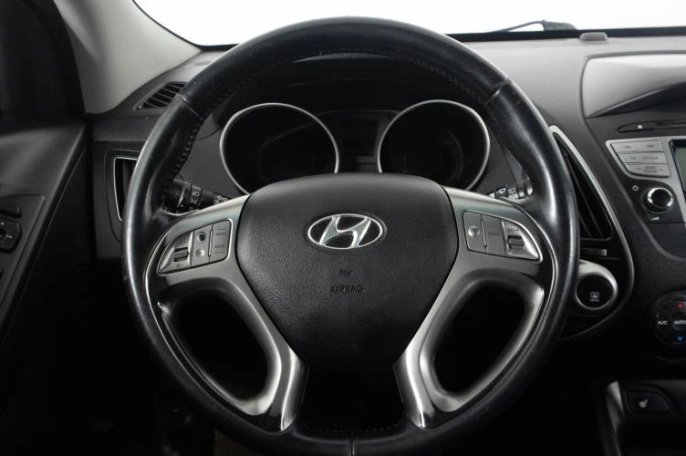Hyundai ix35 15 из 22