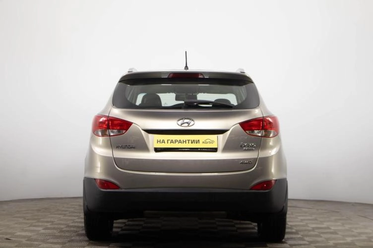 Hyundai ix35 5 из 22