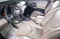 Toyota RAV4 9 из 19