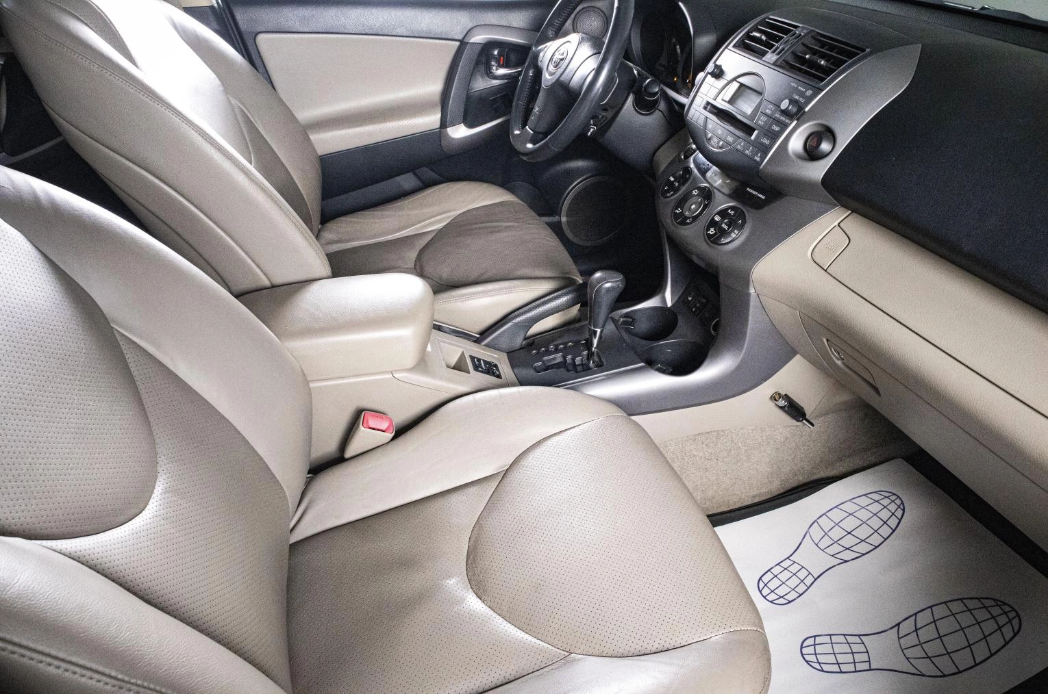 Toyota RAV4 10 из 19