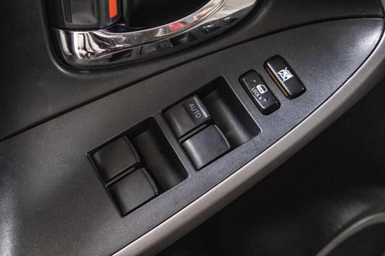 Toyota RAV4 7 из 19