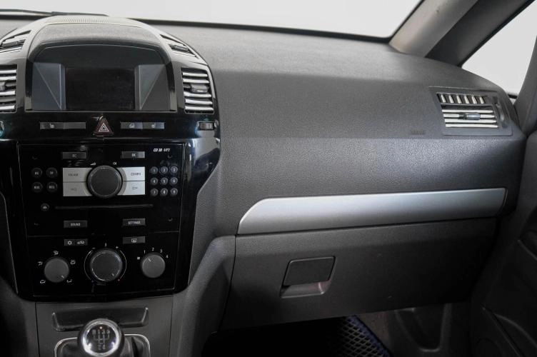 Opel Zafira 14 из 22