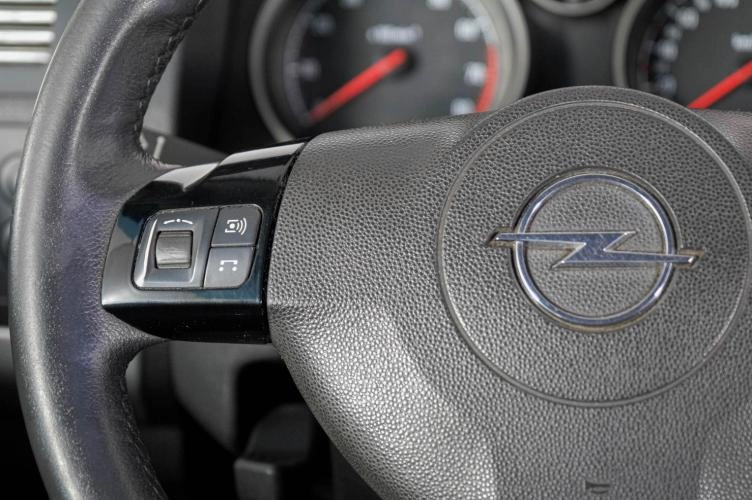 Opel Zafira 16 из 22