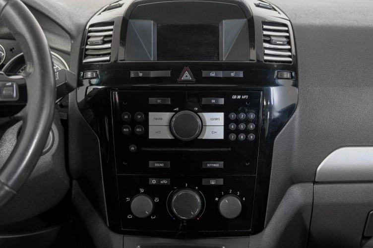 Opel Zafira 18 из 22