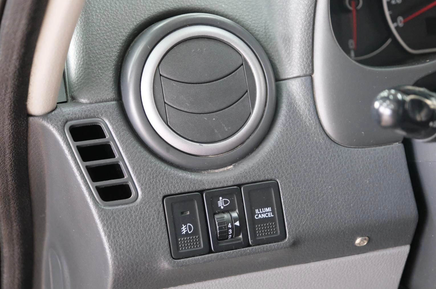 Suzuki SX4 9 из 22