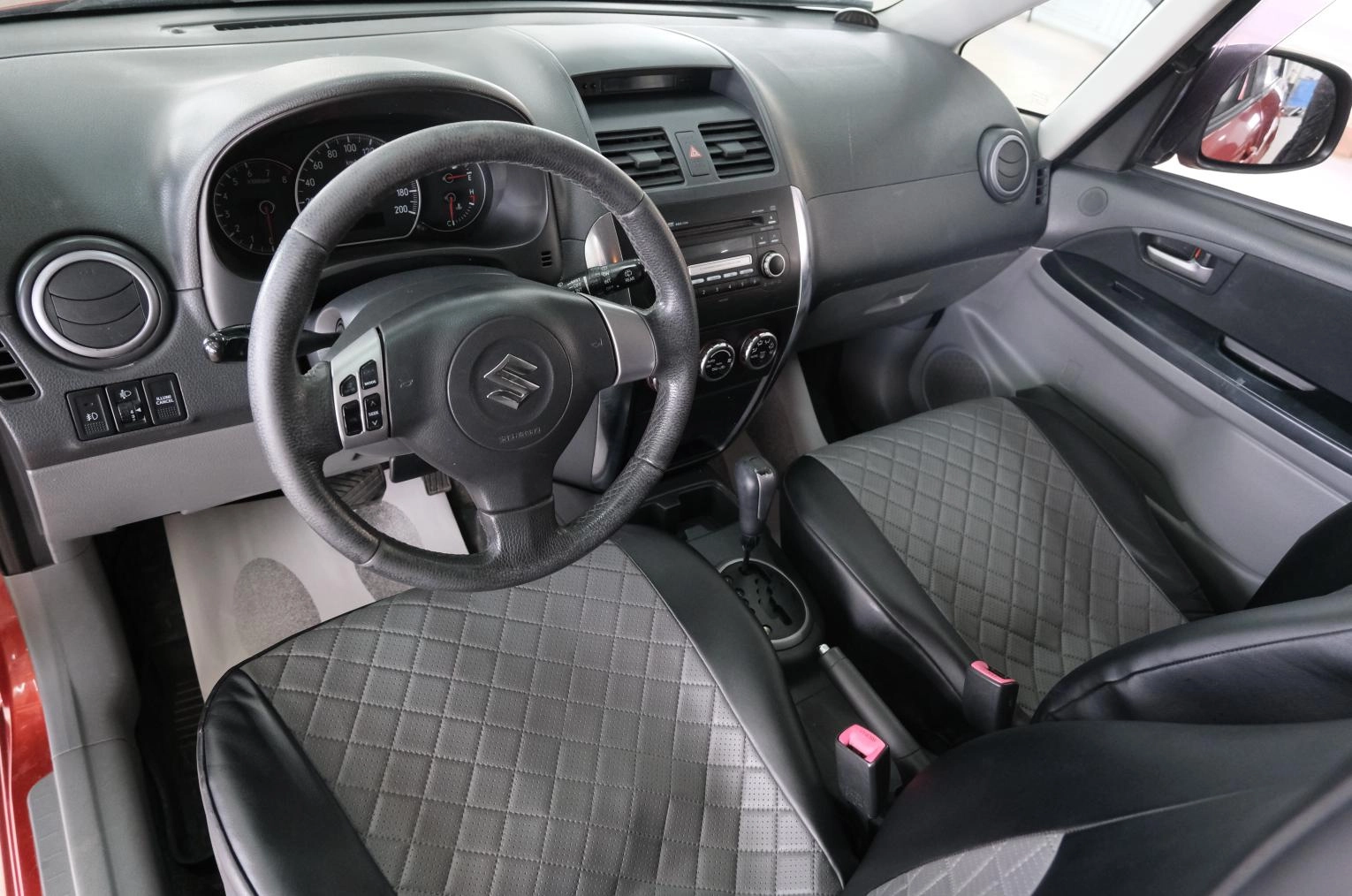 Suzuki SX4 10 из 22