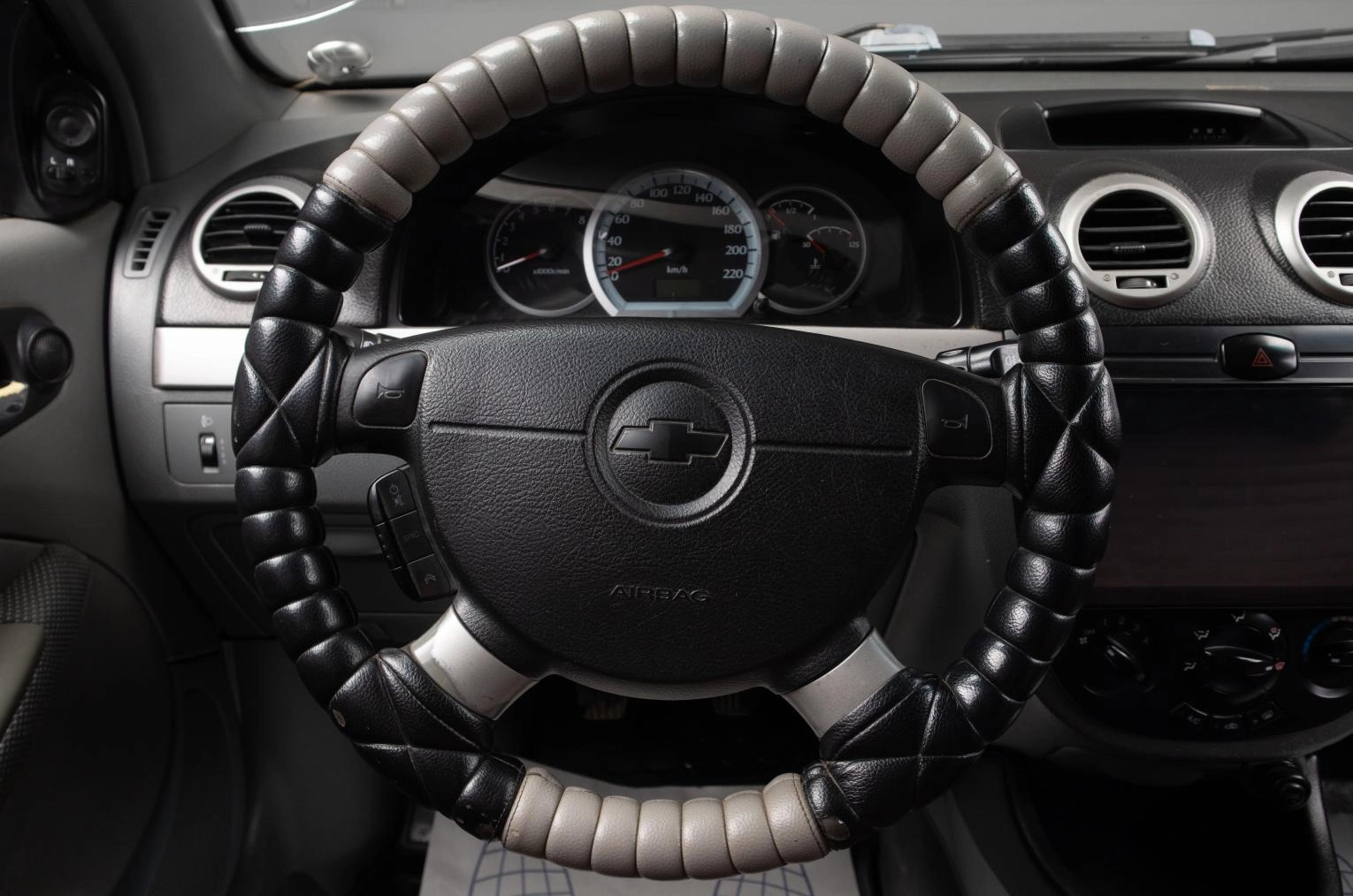 Chevrolet Lacetti 9 из 16