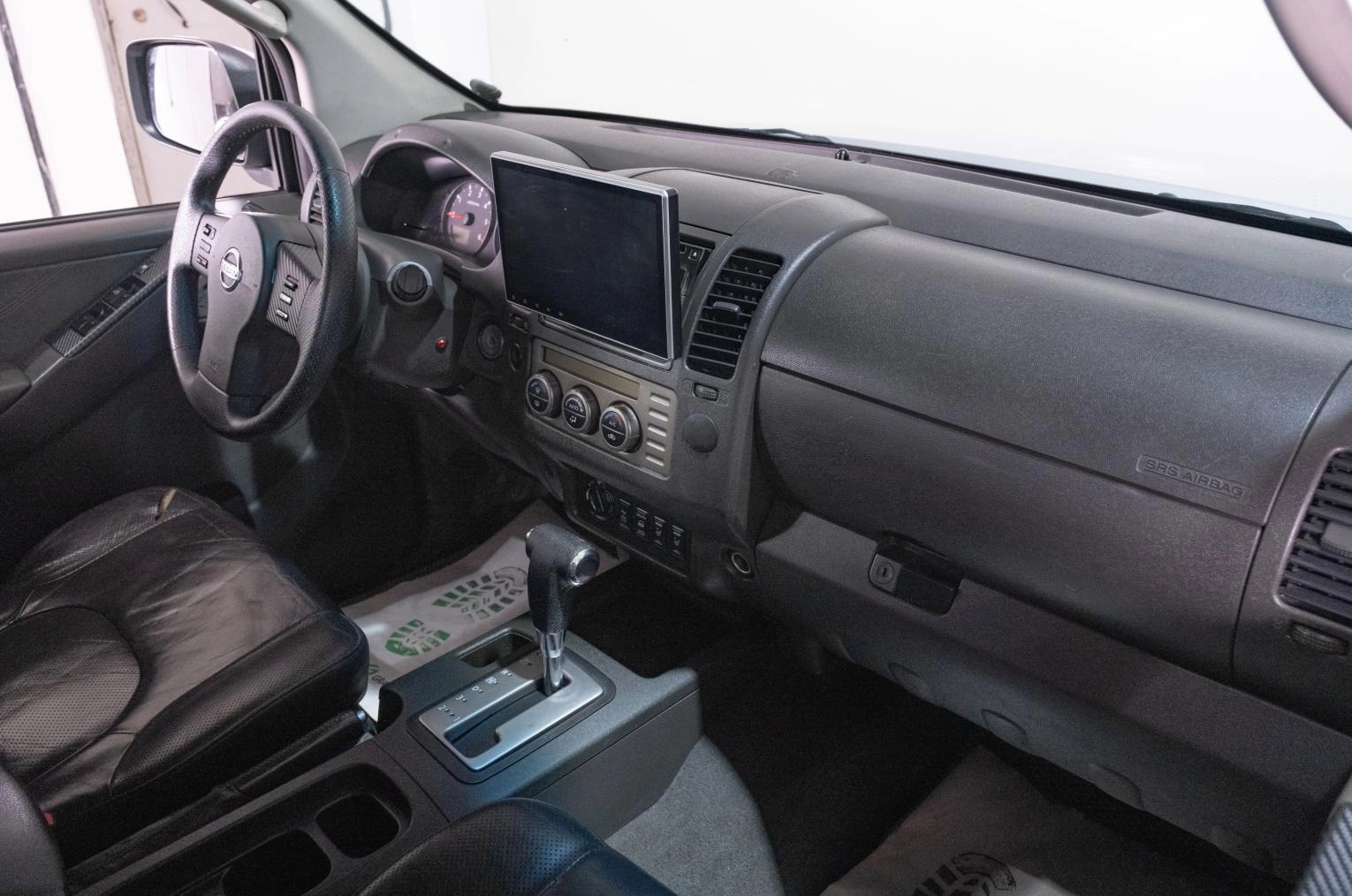 Nissan Navara 11 из 22