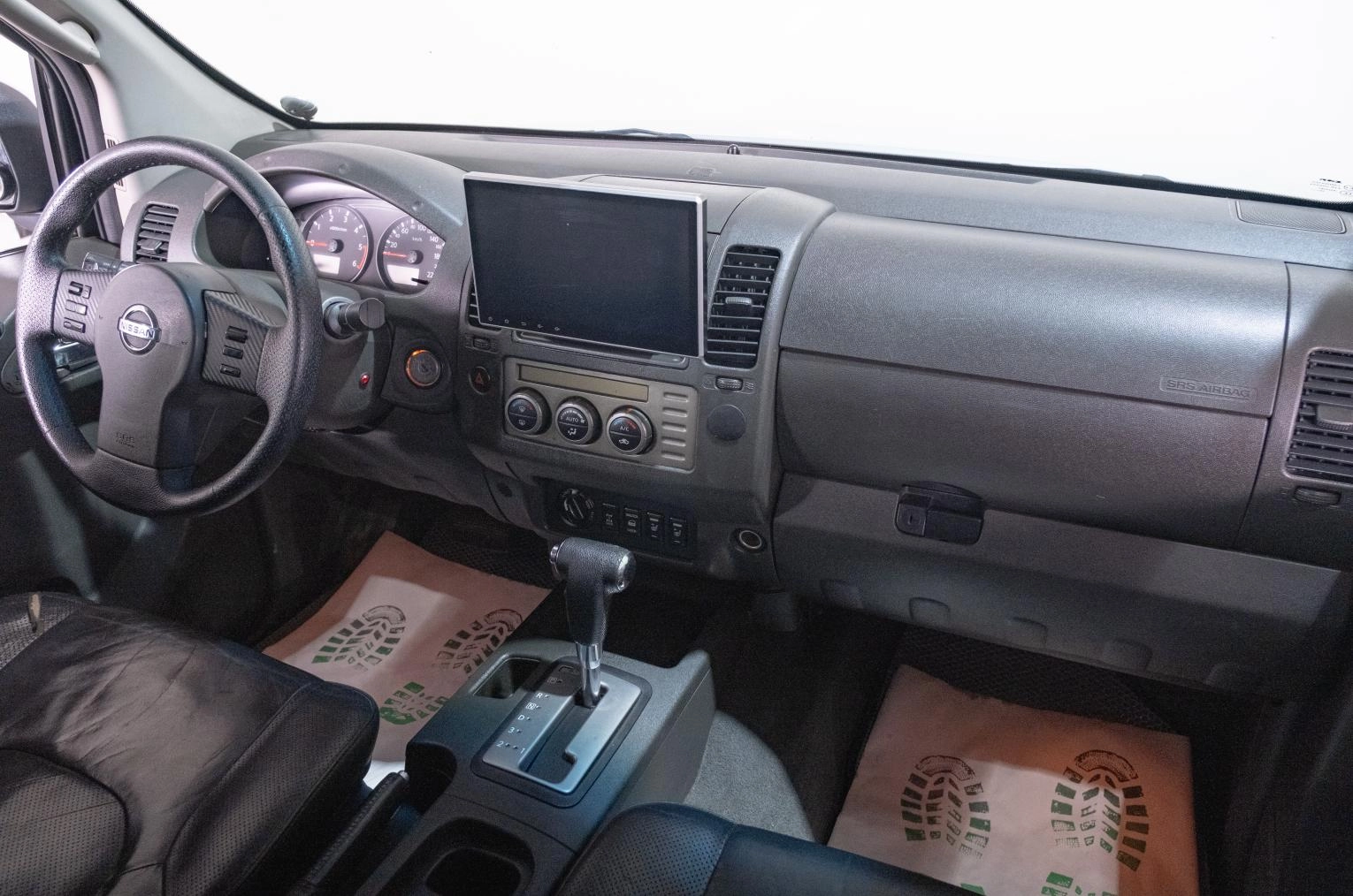 Nissan Navara 10 из 22