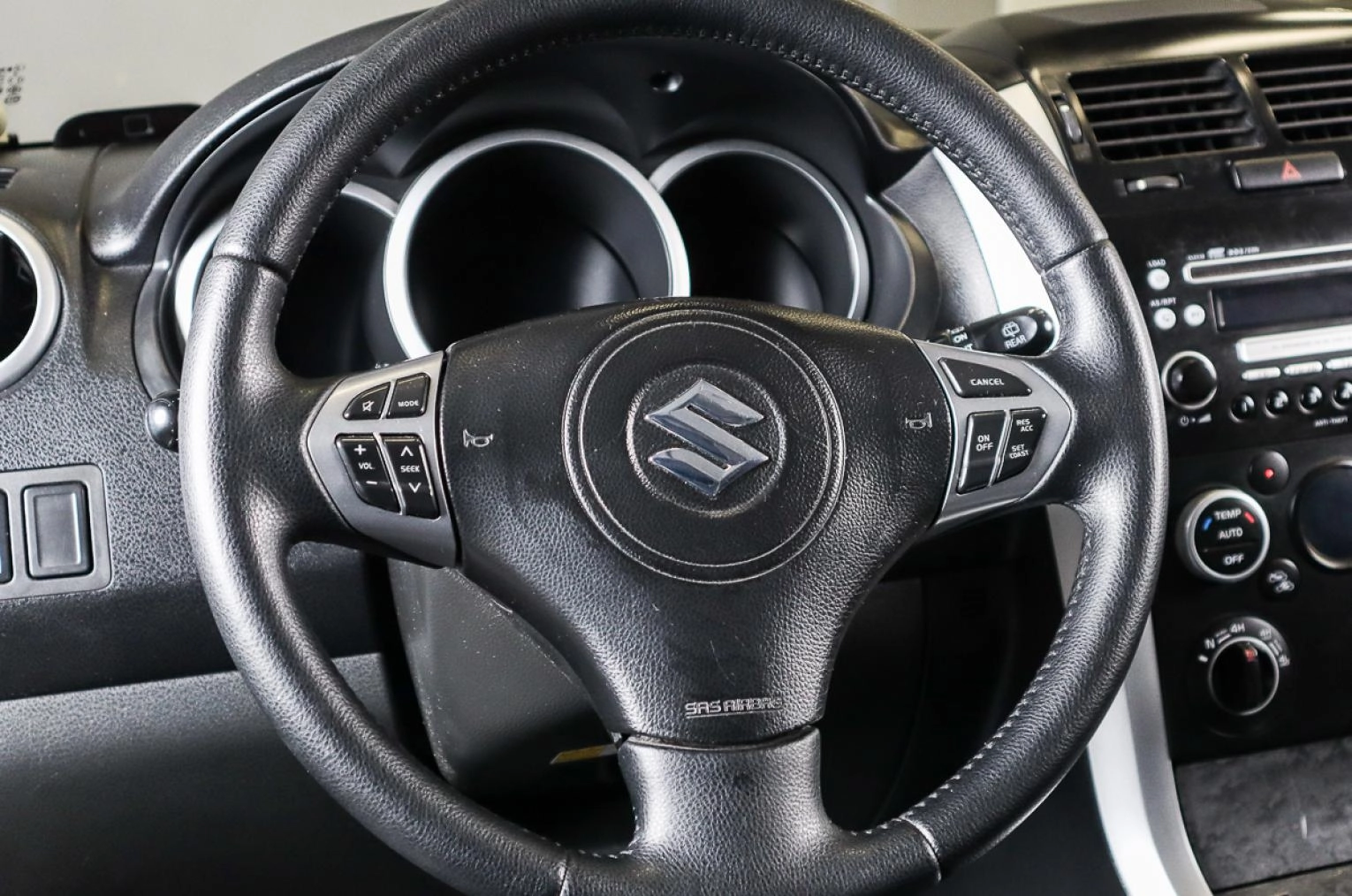 Suzuki Grand Vitara 8 из 22