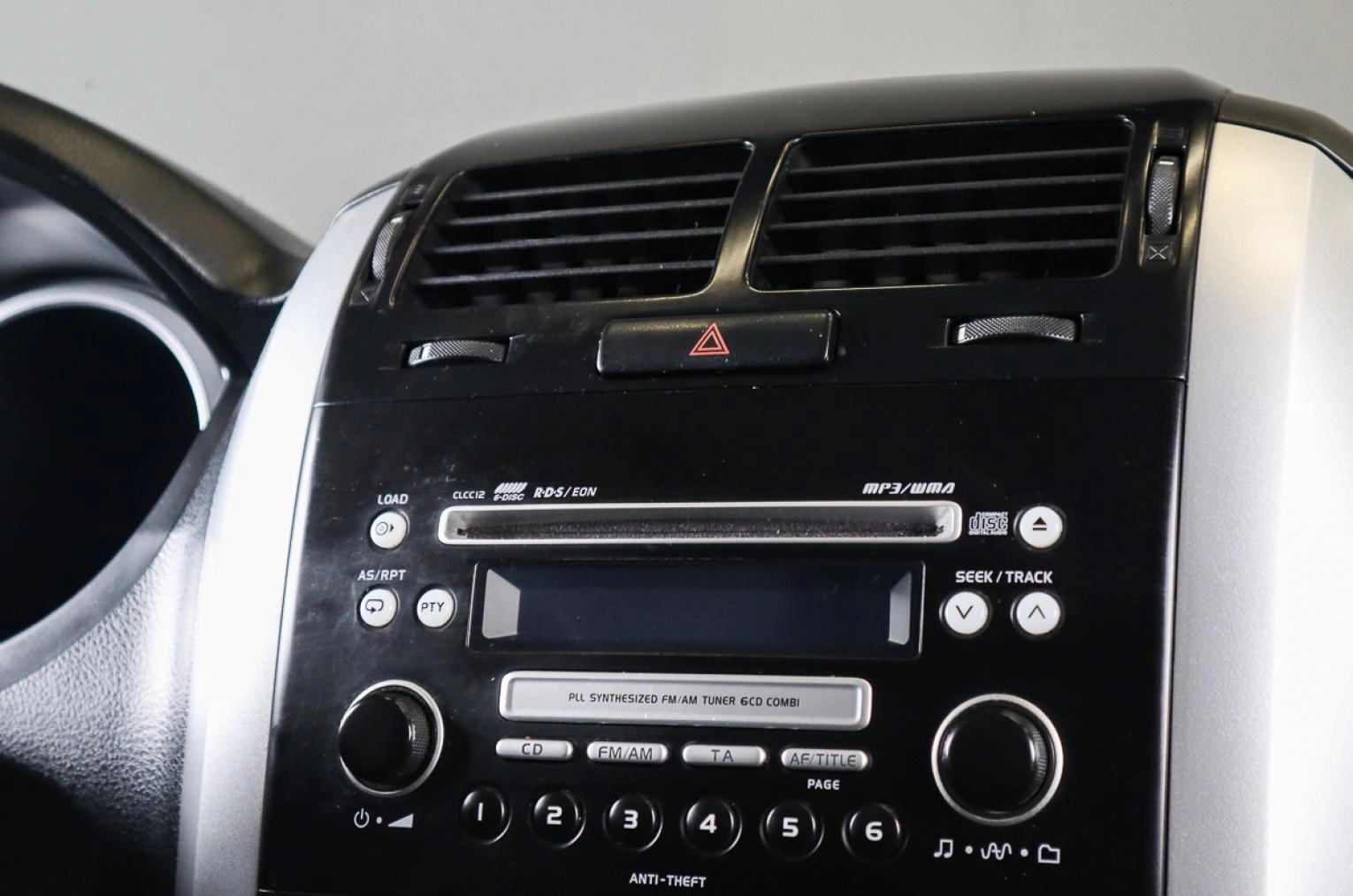 Suzuki Grand Vitara 14 из 22