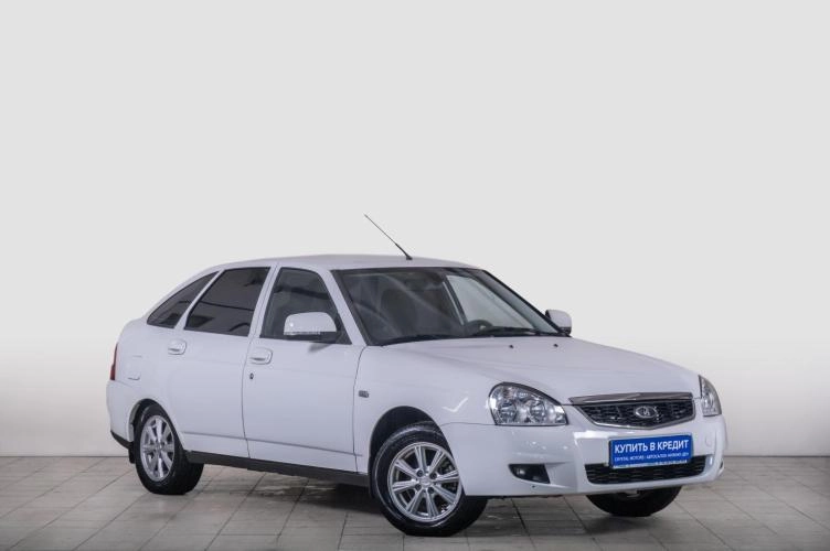 ВАЗ (LADA) Priora 1 из 6