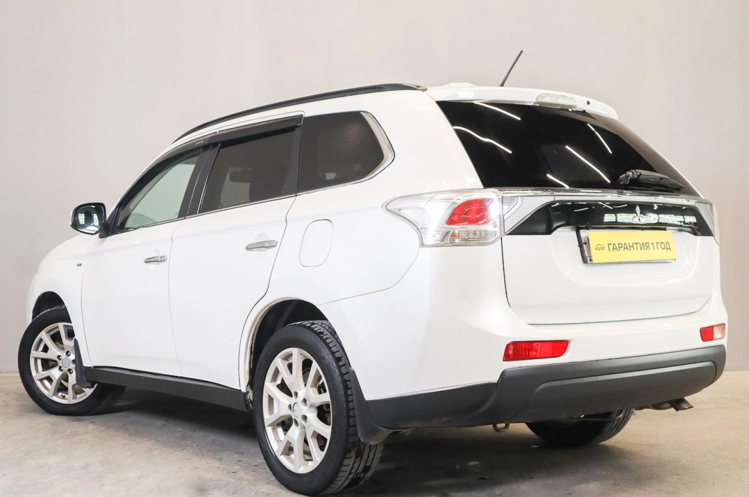 Mitsubishi Outlander 4 из 22