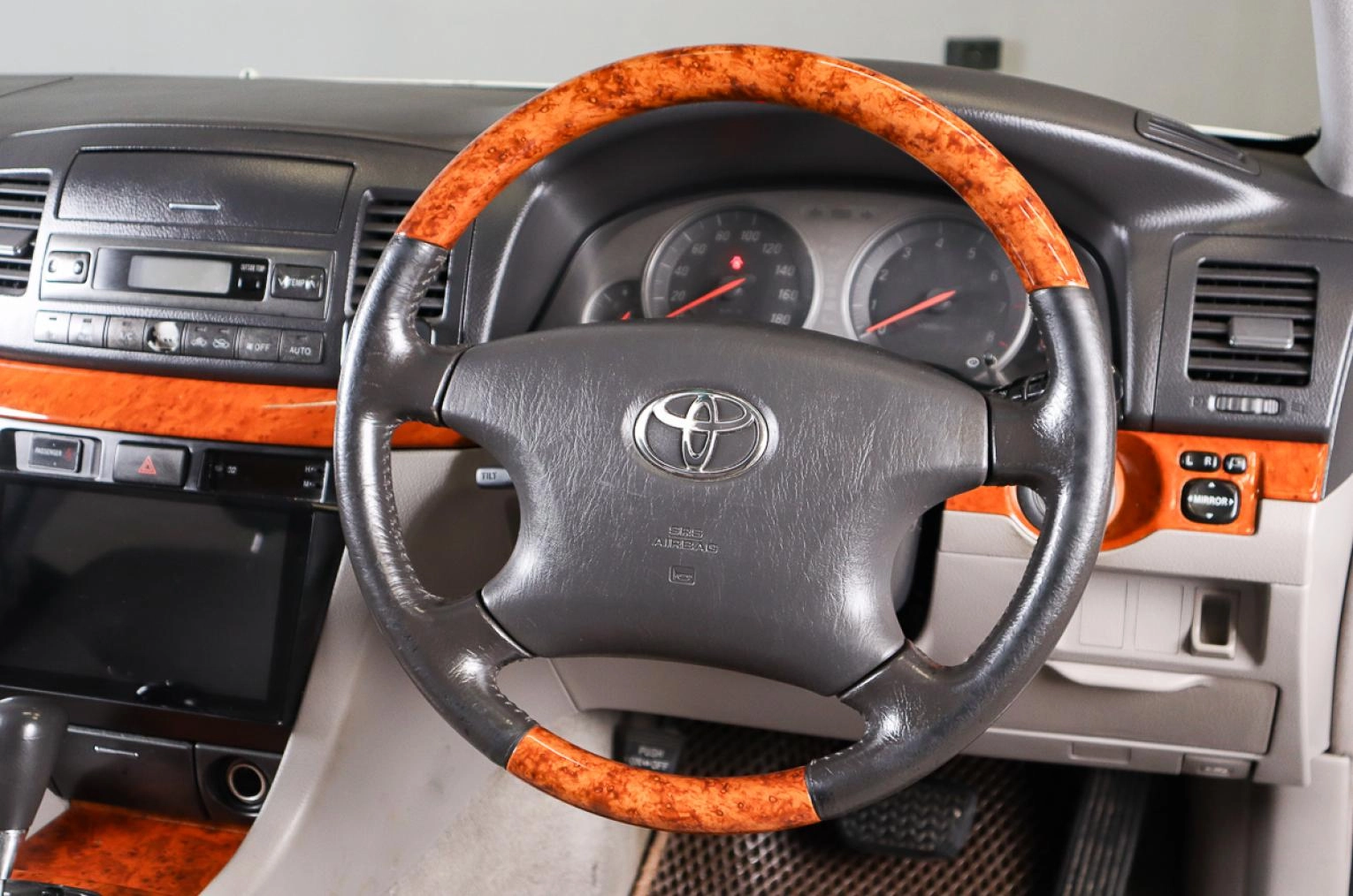 Toyota Mark II 8 из 19