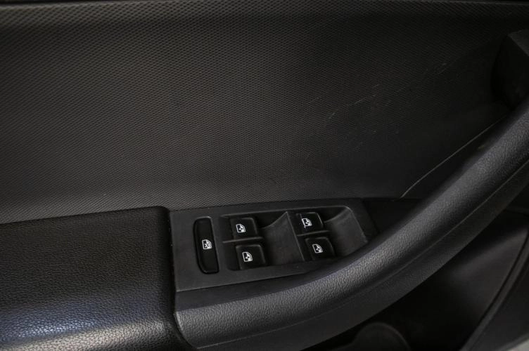 Volkswagen Polo 8 из 16