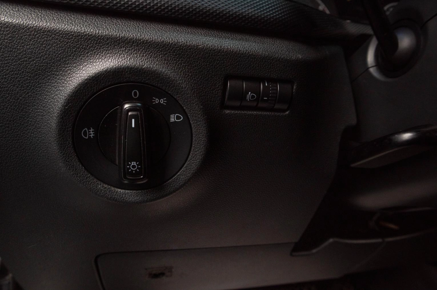 Volkswagen Polo 9 из 16