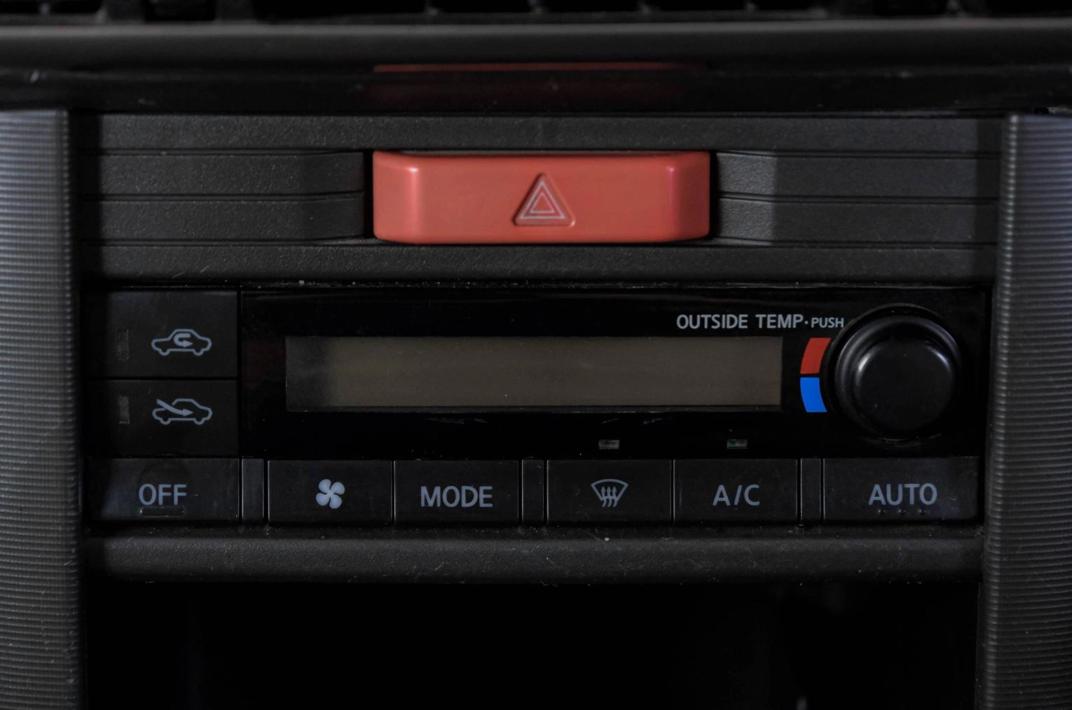 Nissan X-Trail 17 из 21