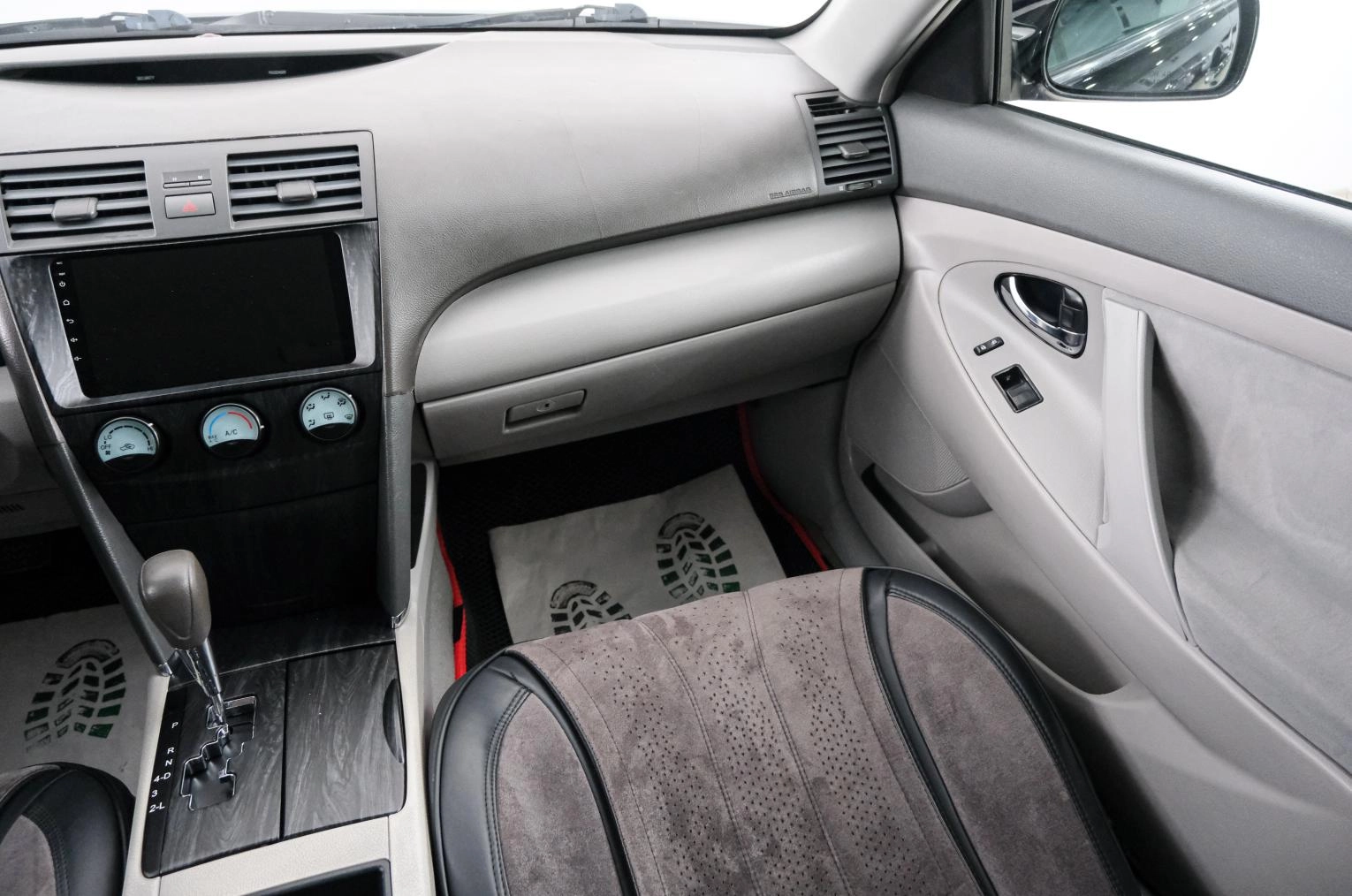 Toyota Camry 11 из 20