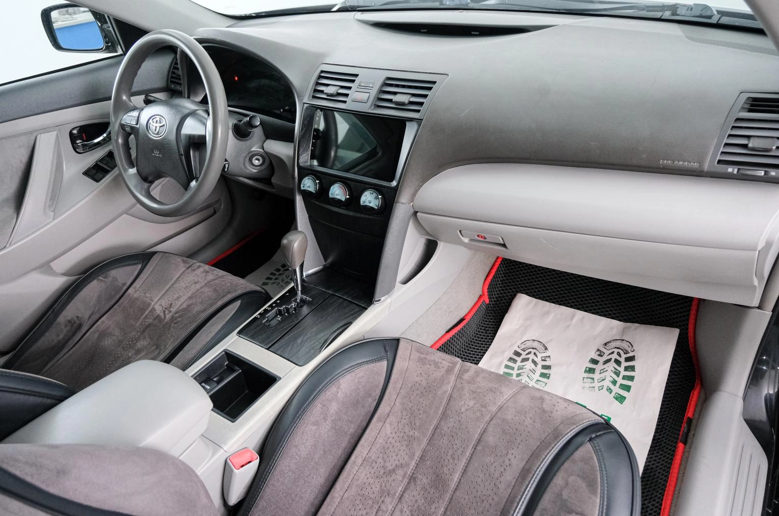 Toyota Camry 12 из 20