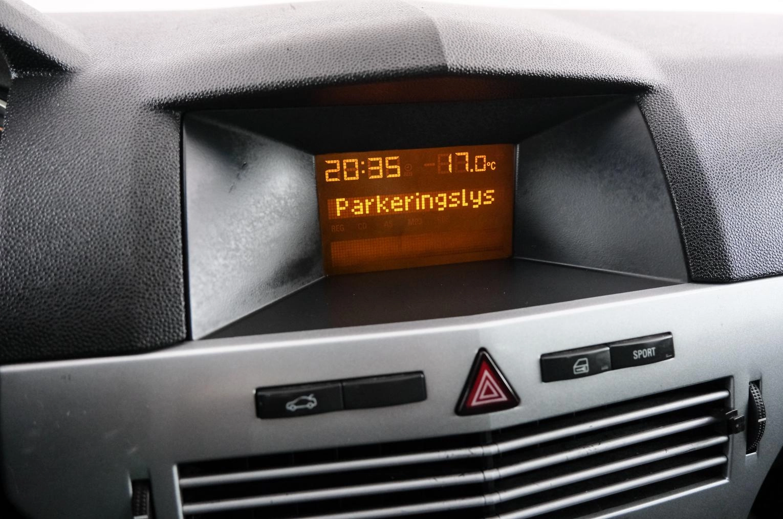 Opel Astra 15 из 22