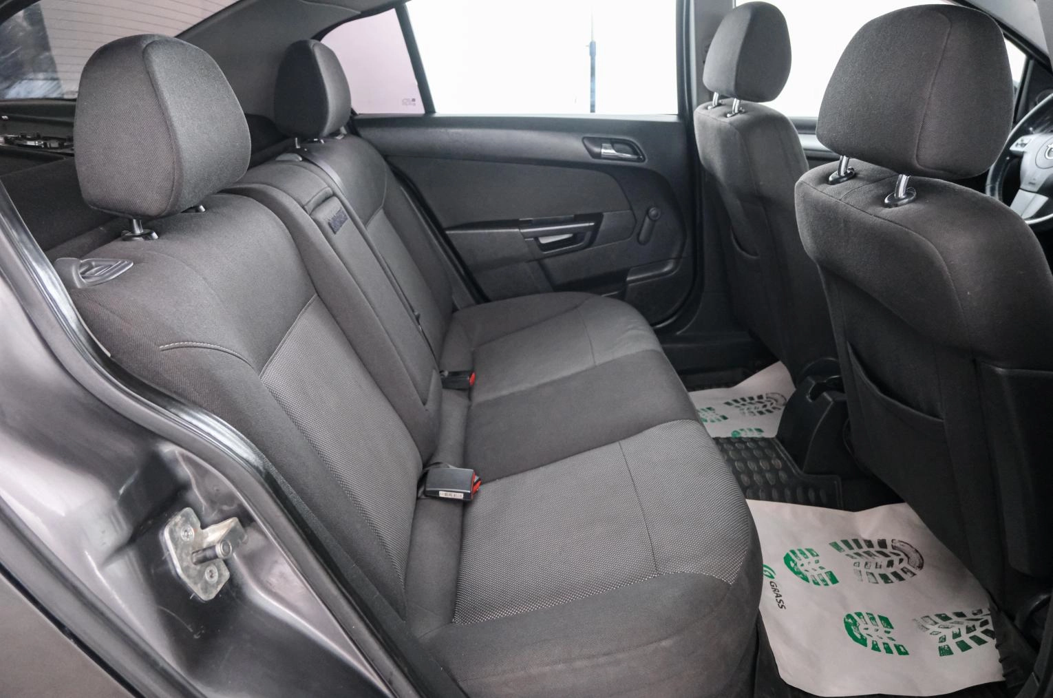 Opel Astra 21 из 22