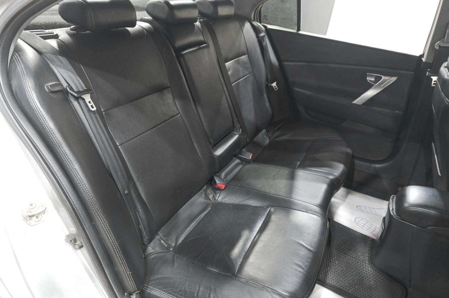 Nissan Primera 23 из 25