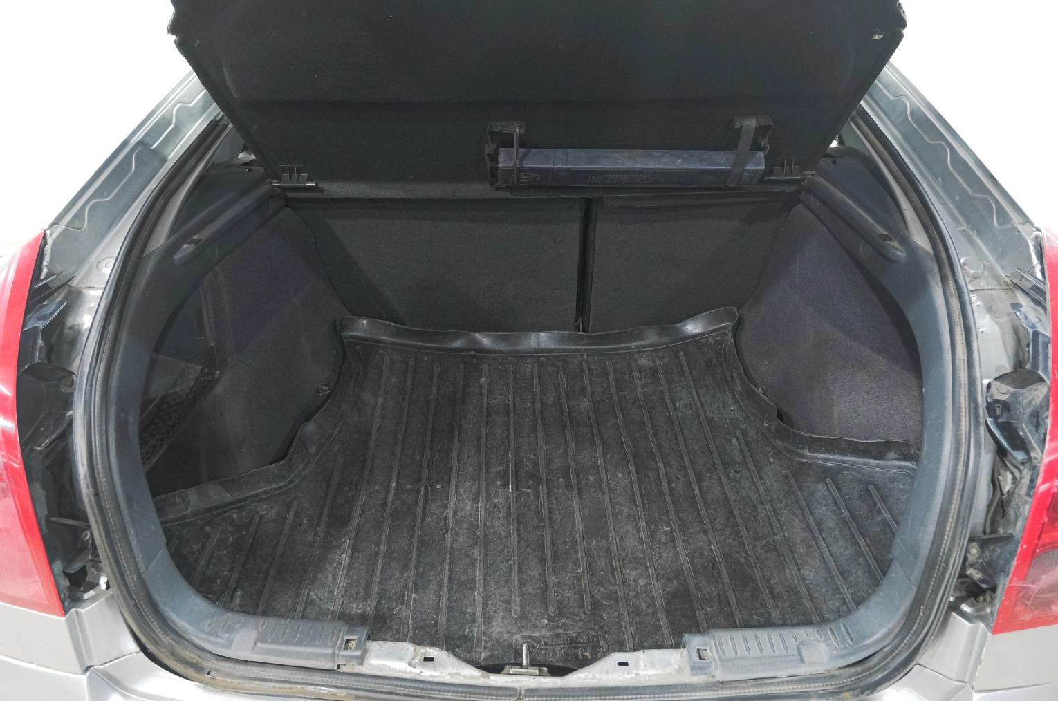 Nissan Primera 25 из 25