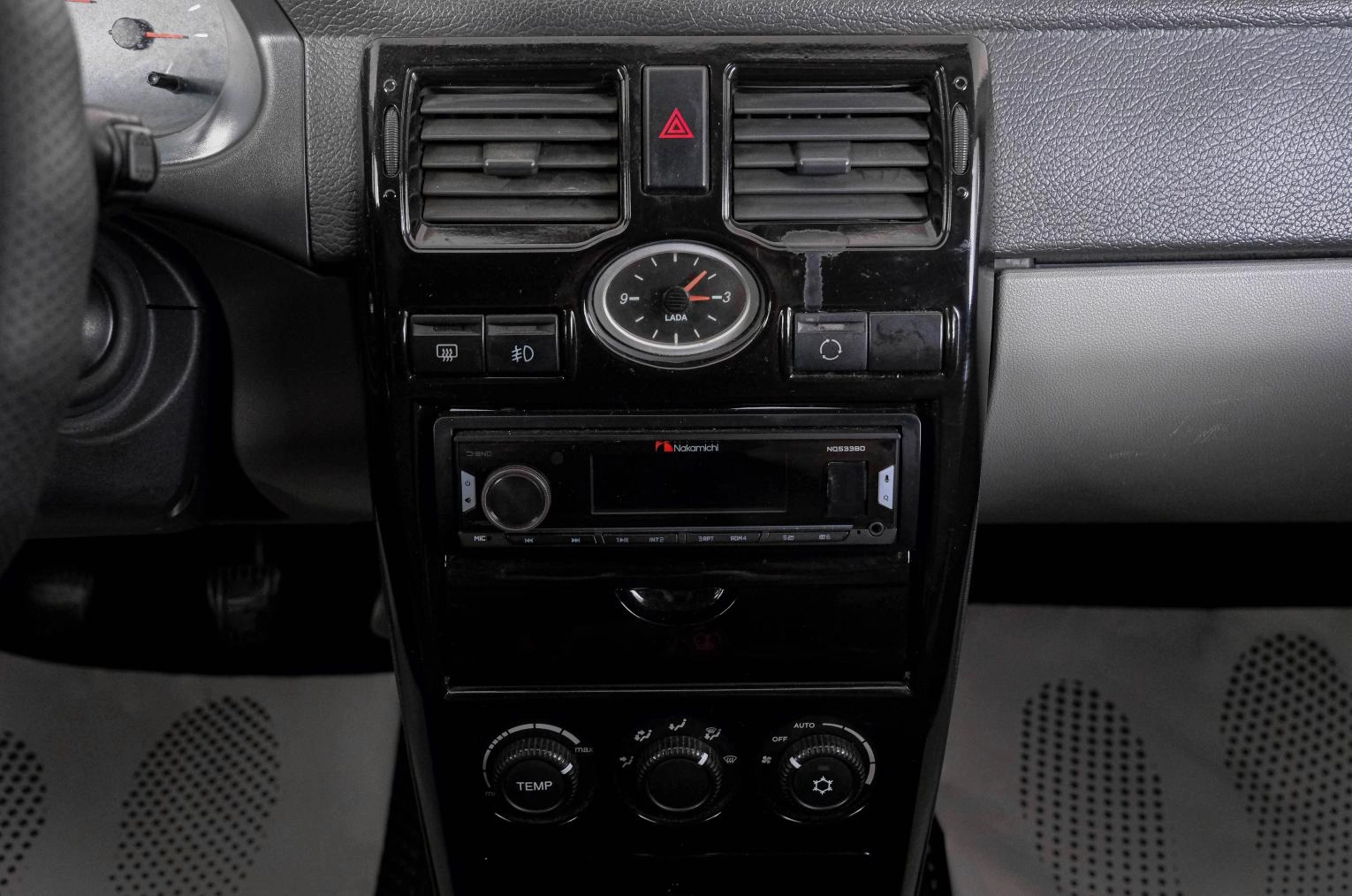 ВАЗ (LADA) Priora 16 из 20