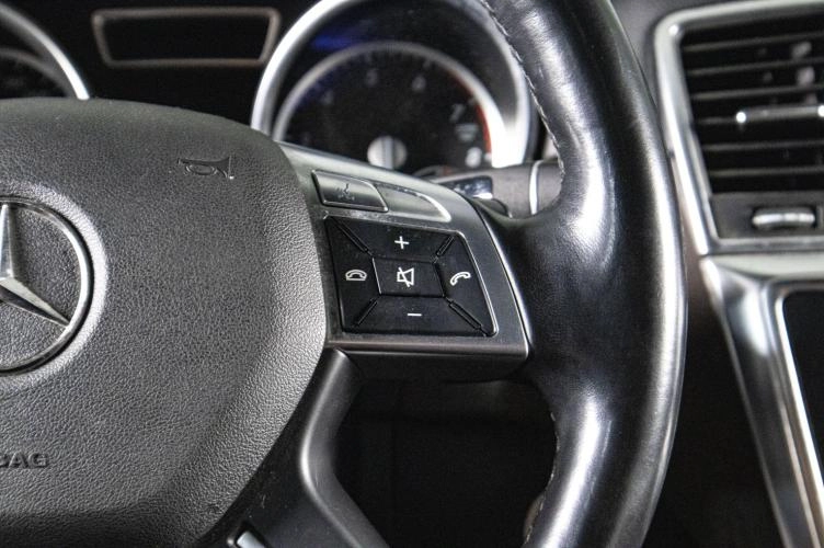 Mercedes-Benz GL-класс 13 из 27