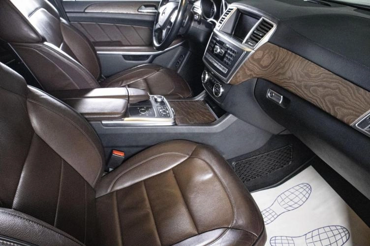 Mercedes-Benz GL-класс 10 из 27