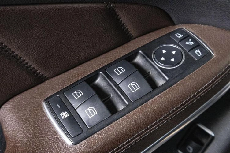 Mercedes-Benz GL-класс 7 из 27