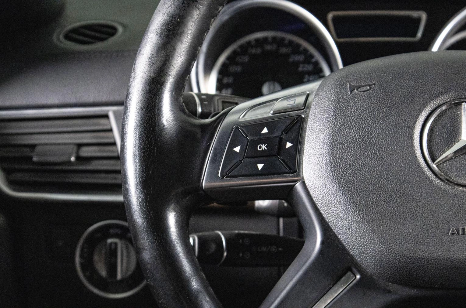 Mercedes-Benz GL-класс 11 из 27