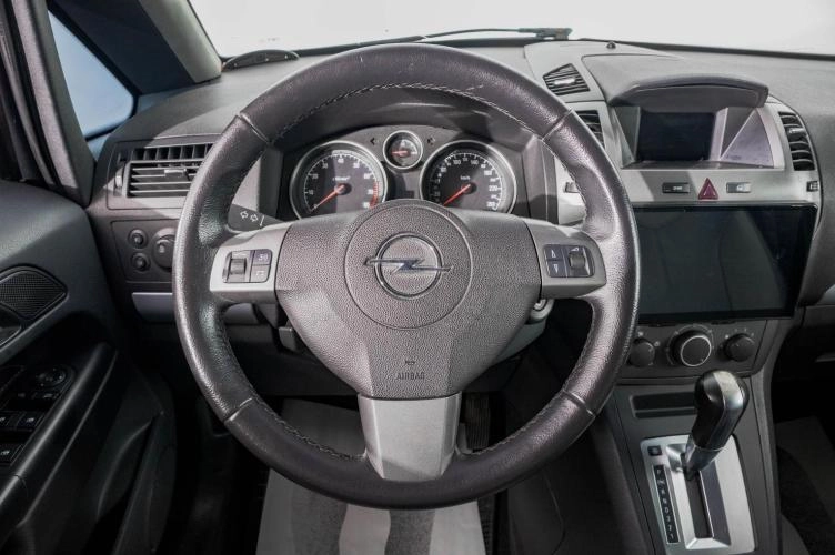 Opel Zafira 13 из 24