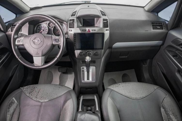 Opel Zafira 9 из 24