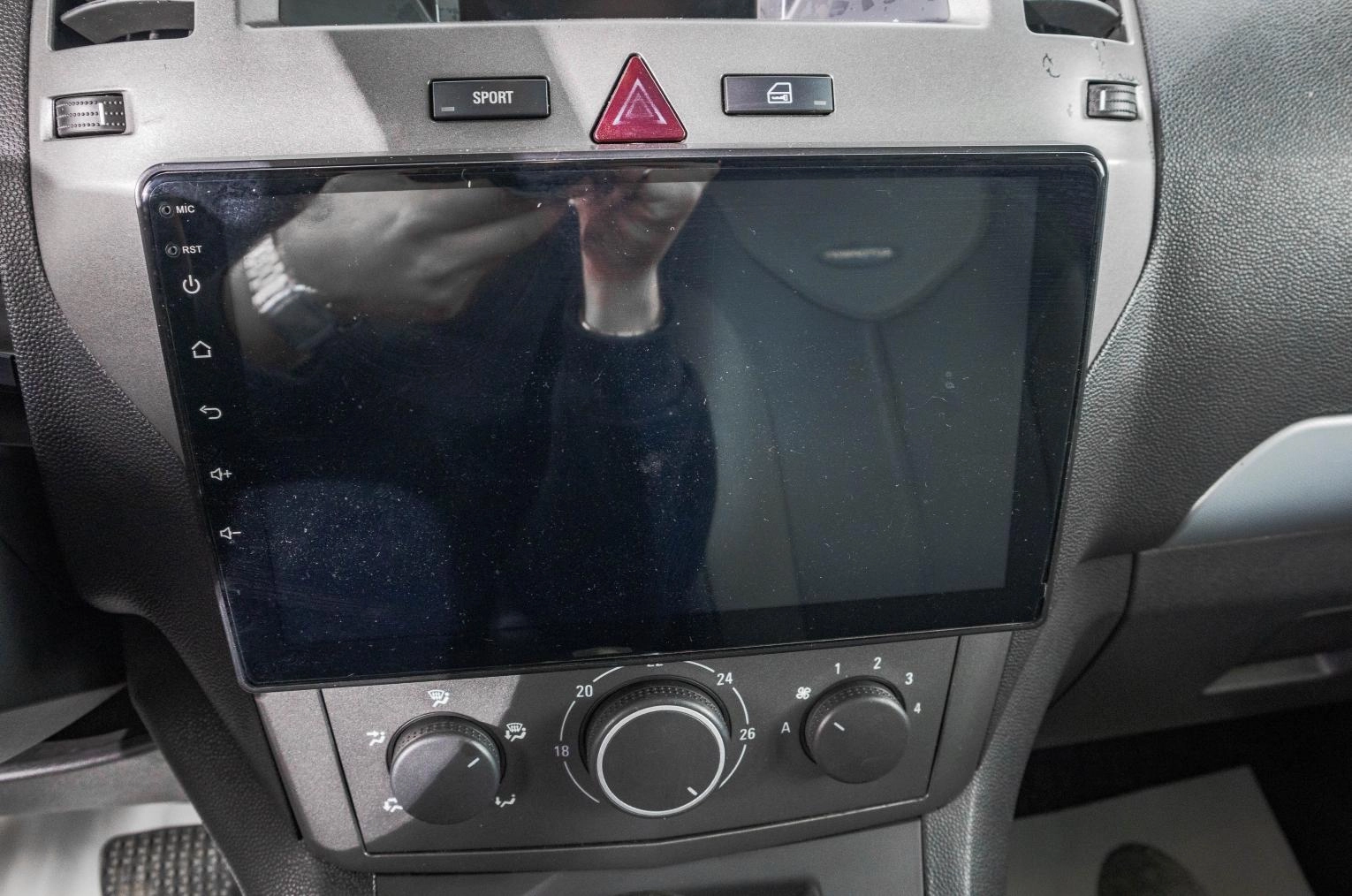 Opel Zafira 18 из 24