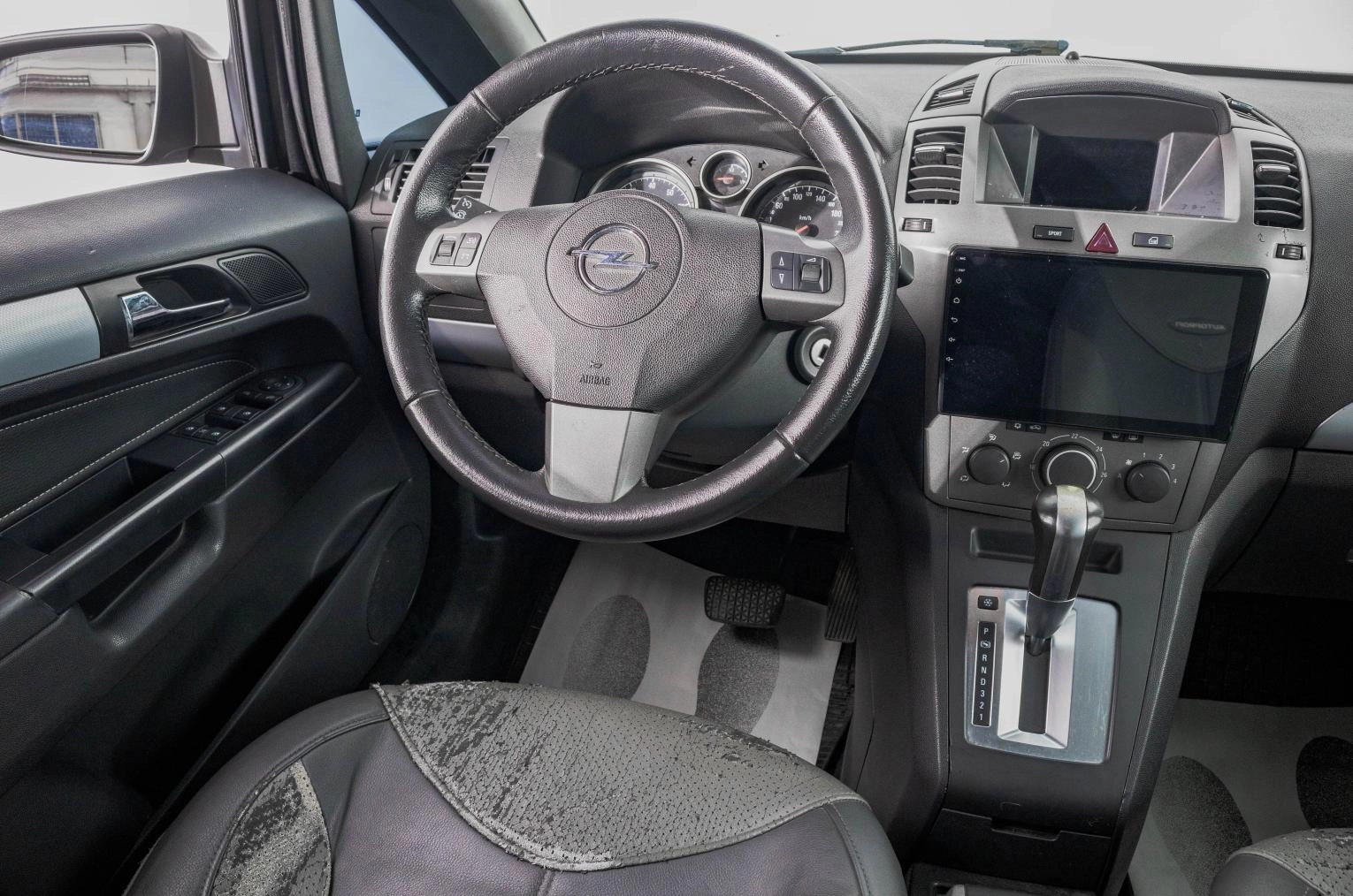 Opel Zafira 16 из 24