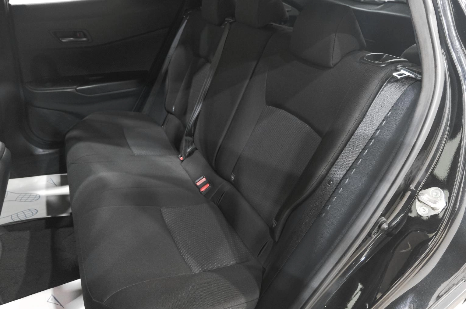 Toyota C-HR 21 из 22