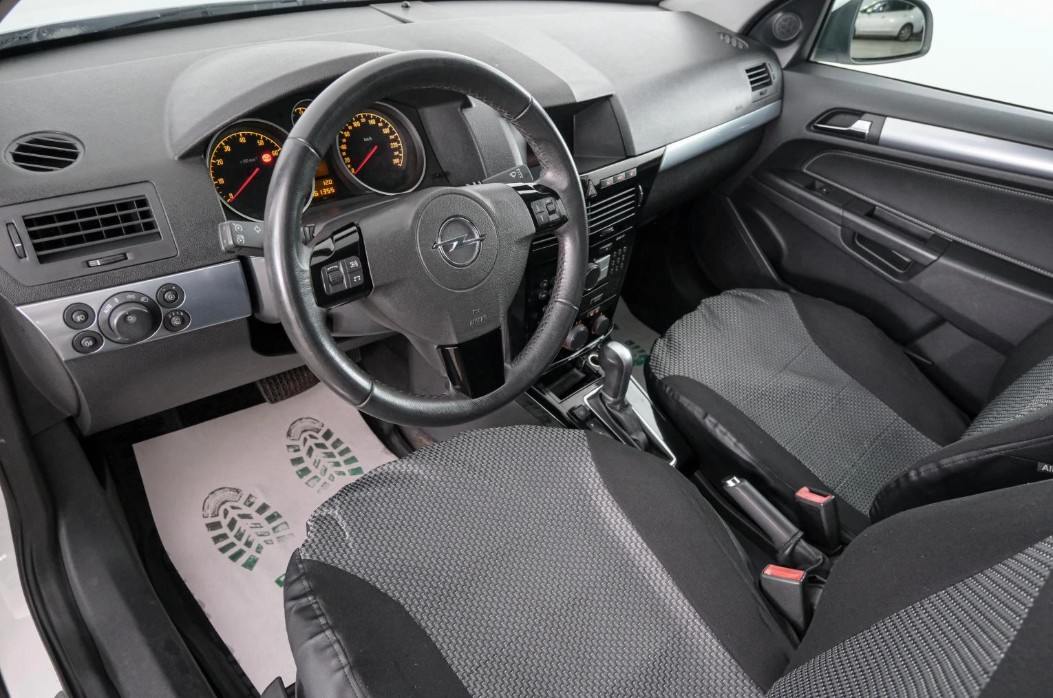 Opel Astra 8 из 21