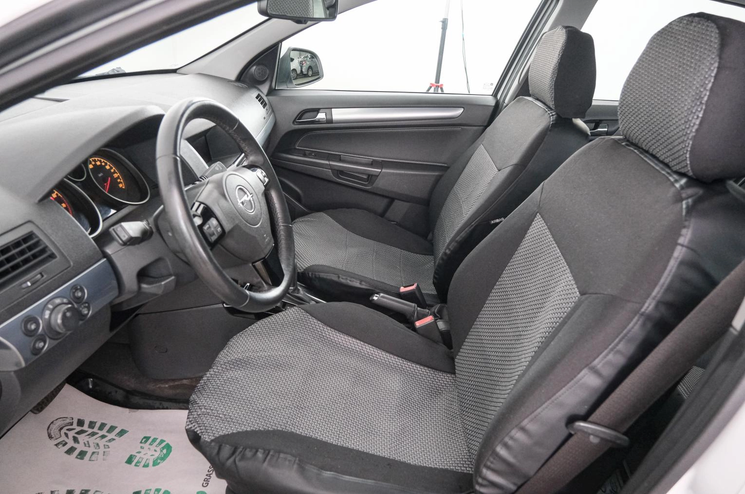 Opel Astra 7 из 21