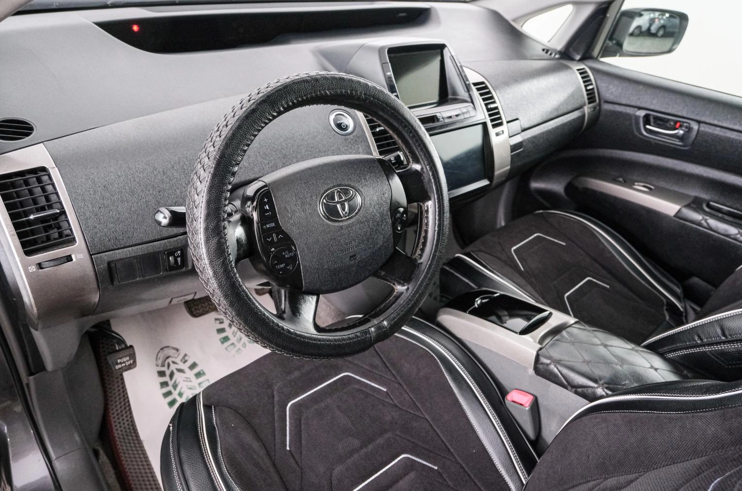 Toyota Prius 8 из 20