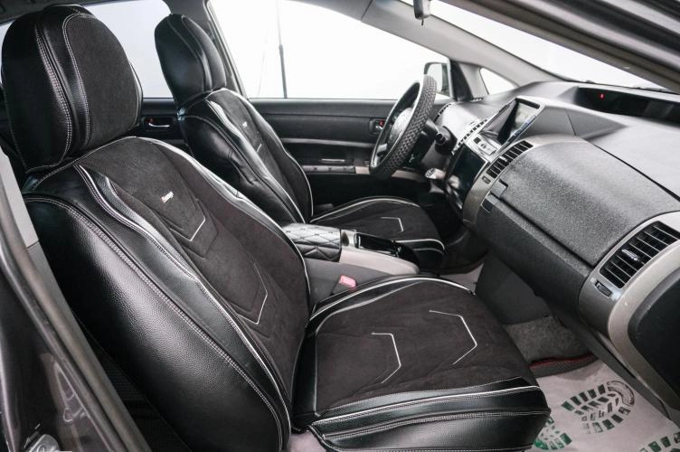 Toyota Prius 13 из 20