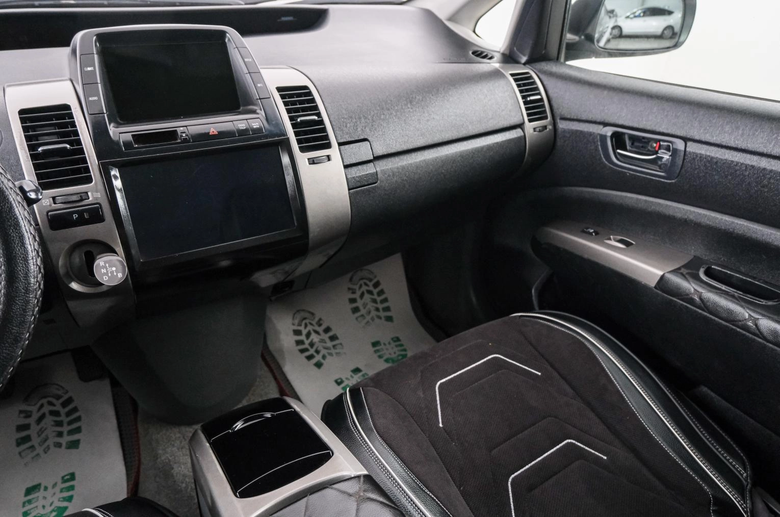 Toyota Prius 11 из 20