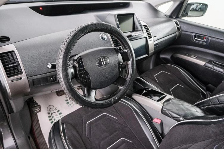 Toyota Prius 8 из 20