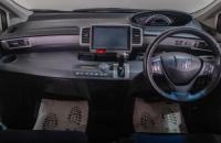 Honda Freed 9 из 21